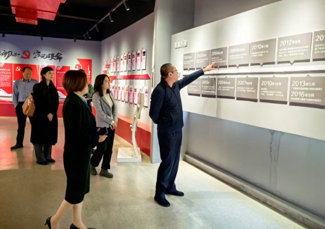 中國神華煤制油化銷售分公司何總一行調(diào)研柏亞供應鏈